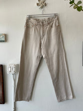 Load image into Gallery viewer, Guess Stone Wash Jeans
