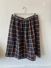 Charger l&#39;image dans la galerie, Black Windowpane Plaid Skirt
