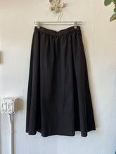 Charger l&#39;image dans la galerie, Moire Skirt
