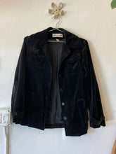 Load image into Gallery viewer, Velvet Jacket
