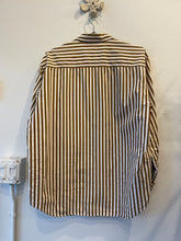 Cargar imagen en el visor de la galería, Striped Button-Down, L
