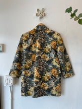 Load image into Gallery viewer, Floral Jacket
