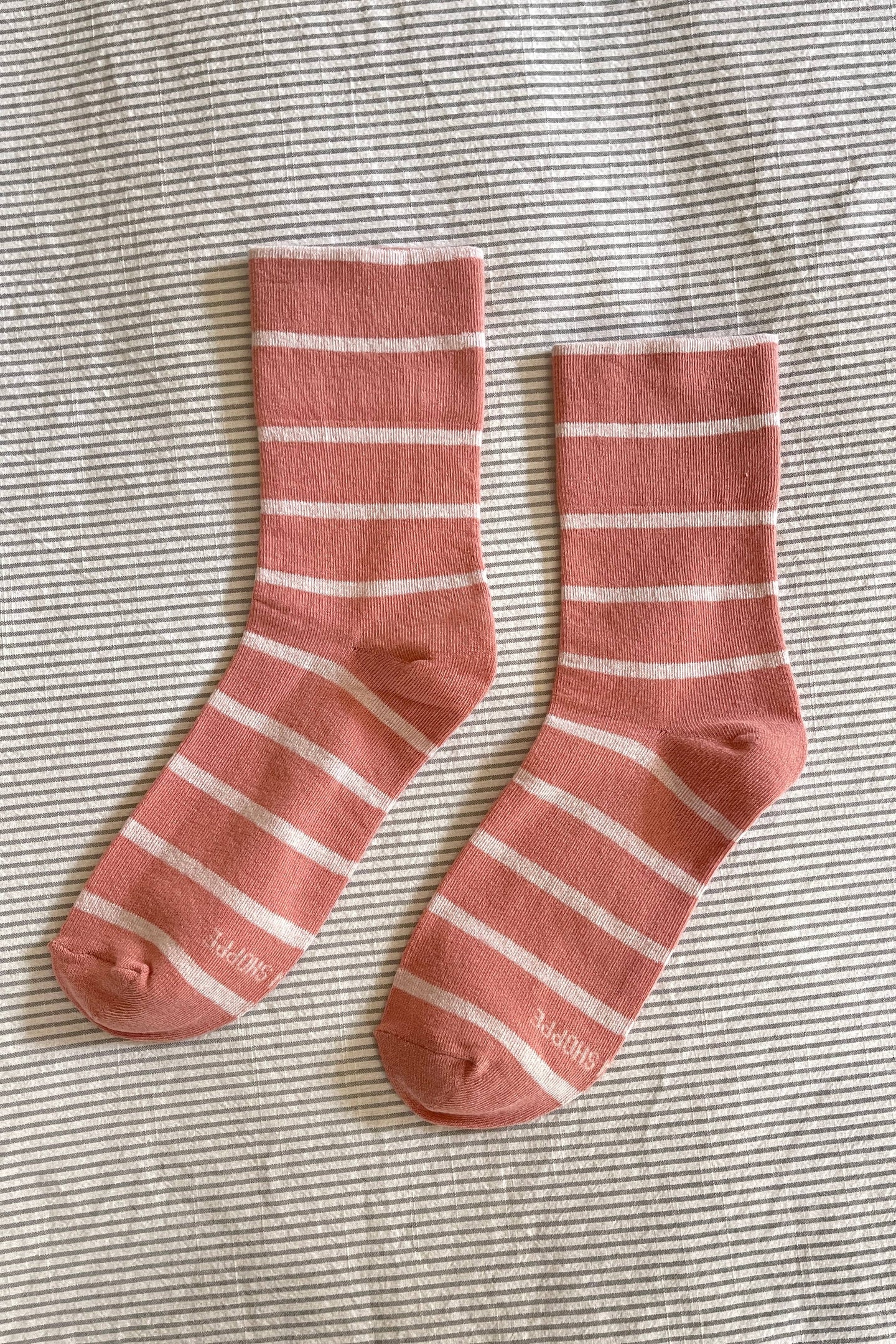 Wally Socks: Clay