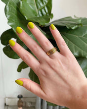 Charger l&#39;image dans la galerie, Pistachio Nail Polish
