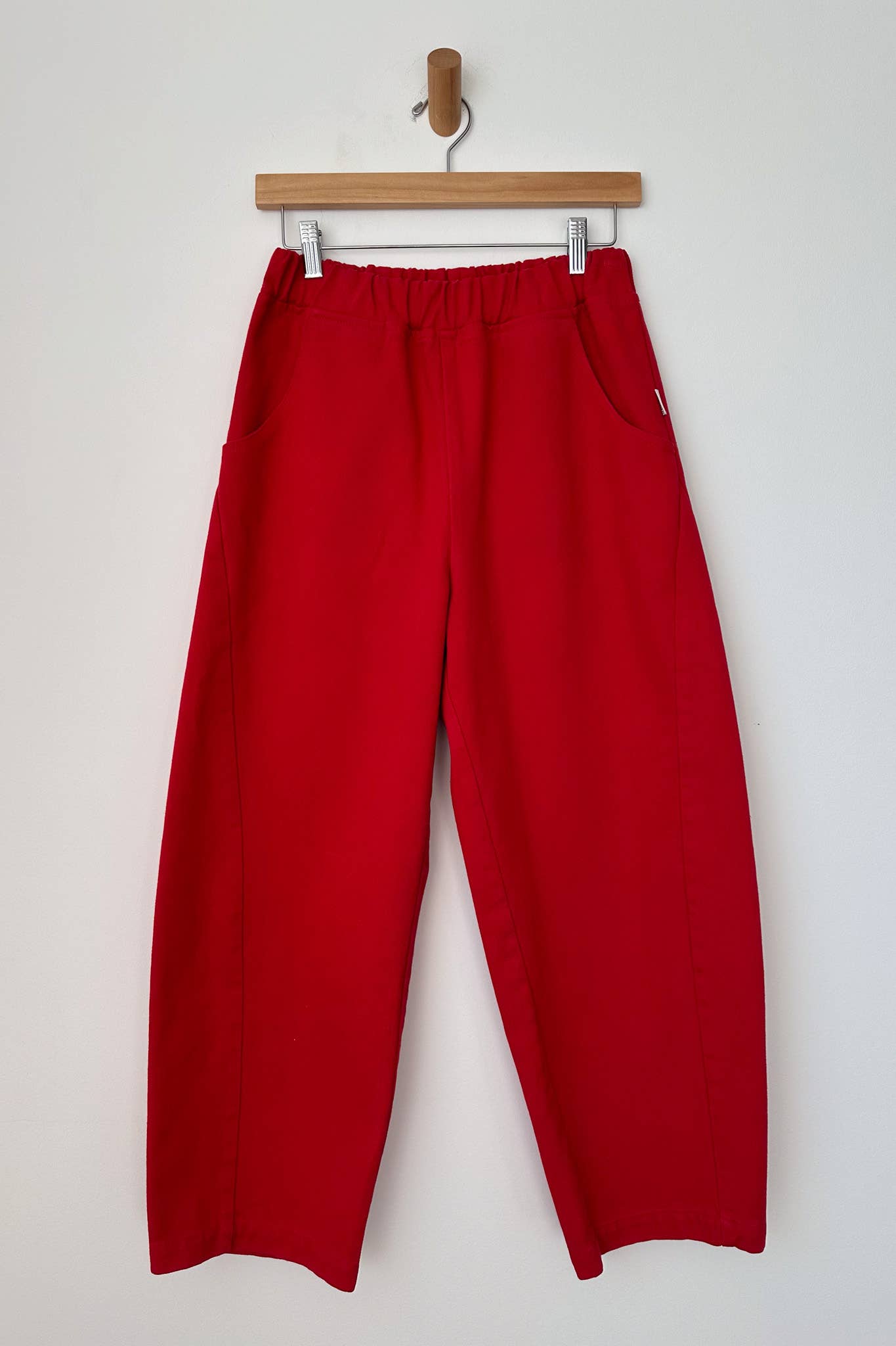 Arc Pants in Crayon Red