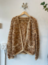 Charger l&#39;image dans la galerie, Handmade Vintage Cardigan in Beige Tones
