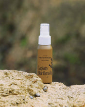 Cargar imagen en el visor de la galería, Golden Sea Salt Hair Spray with Aloe &amp; Seaweed
