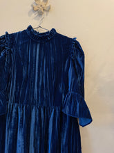 Load image into Gallery viewer, Blue Velvet Dress
