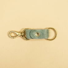 Cargar imagen en el visor de la galería, Keychain - Seafoam Hair on Hide
