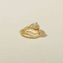 Charger l&#39;image dans la galerie, Sway Ring: Size 8
