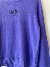 Cargar imagen en el visor de la galería, Monogram Sweater
