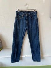 Load image into Gallery viewer, Levi&#39;s 505s - 31x30
