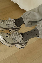 Charger l&#39;image dans la galerie, Sneaker Socks: Charcoal Polka Dot
