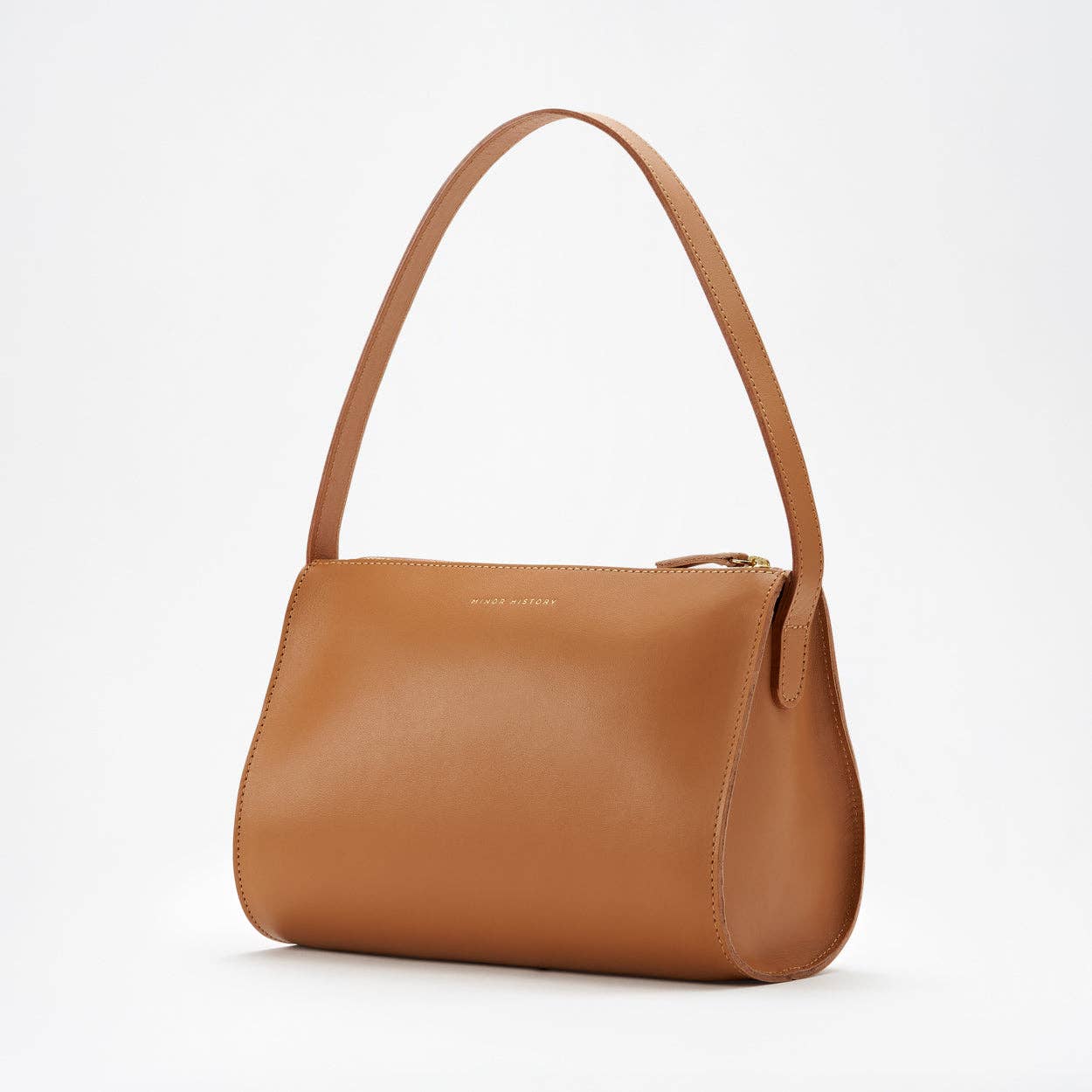 The Hug Shoulder Bag: Saddle