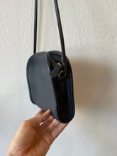 Cargar imagen en el visor de la galería, Coach Abbie Bag in Black
