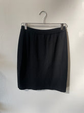 Load image into Gallery viewer, black mini skirt - knit | M

