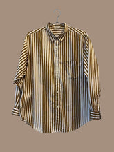 Cargar imagen en el visor de la galería, Striped Button-Down, L
