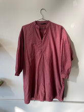 Charger l&#39;image dans la galerie, burgundy stripe tunic | L
