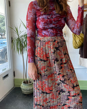 Load image into Gallery viewer, Kotomi Skirt in Flame Camellia
