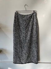 Load image into Gallery viewer, long zebra skirt | M
