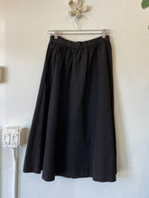 Charger l&#39;image dans la galerie, Moire Skirt
