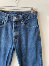 Load image into Gallery viewer, Levi&#39;s 505s - 31x30
