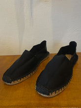 Load image into Gallery viewer, Basque Espadrilles in Multiple Colors
