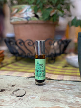 Charger l&#39;image dans la galerie, Trees of the High Desert: Roll on Herbal Perfume - 10 ml
