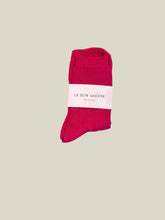 Load image into Gallery viewer, Her Socks - Fuchsia
