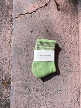 Load image into Gallery viewer, Girlfriend Socks: Green Leaf
