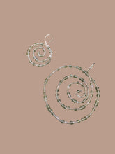 Charger l&#39;image dans la galerie, Swirl Earrings - Small
