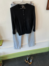 Charger l&#39;image dans la galerie, Black Cashmere Cardigan
