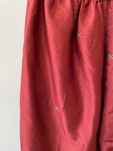 Load image into Gallery viewer, Burgundy Satin Capri&#39;s

