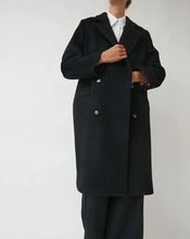 Cargar imagen en el visor de la galería, Ned Coat in Black
