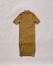 Charger l&#39;image dans la galerie, Short Sleeve Mock Neck Dress

