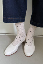 Charger l&#39;image dans la galerie, Sneaker Socks: Oatmeal Polka Dot
