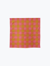 Cargar imagen en el visor de la galería, Big Gingham Napkin Pair - Grapefruit
