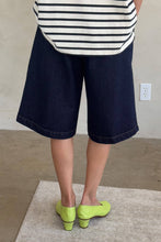 Load image into Gallery viewer, Liam Bermuda Shorts
