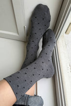 Charger l&#39;image dans la galerie, Sneaker Socks: Charcoal Polka Dot
