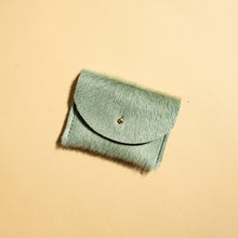 Charger l&#39;image dans la galerie, Cardholder - Seafoam Hair on Hide
