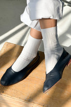 Charger l&#39;image dans la galerie, Her Socks - Classic White
