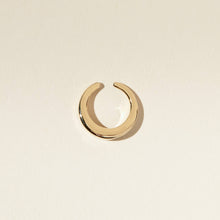 Cargar imagen en el visor de la galería, Round Ear Cuff: Sterling Silver
