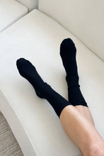 Cargar imagen en el visor de la galería, Trouser Socks: Dijon
