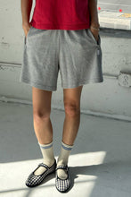 Load image into Gallery viewer, Flared Basketball Shorts in Ht.grey
