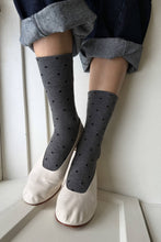 Charger l&#39;image dans la galerie, Sneaker Socks: Charcoal Polka Dot
