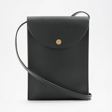 Cargar imagen en el visor de la galería, The Bandit Crossbody: Barbera
