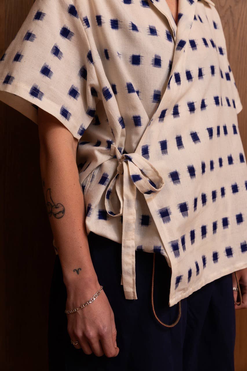 Nori Eri Shirt in Ikat: Ecru & Navy