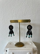 Load image into Gallery viewer, Earring with black Pearls with onyx and matte polished turquoise
