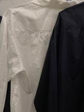 Charger l&#39;image dans la galerie, Seabreeze Shirt in White
